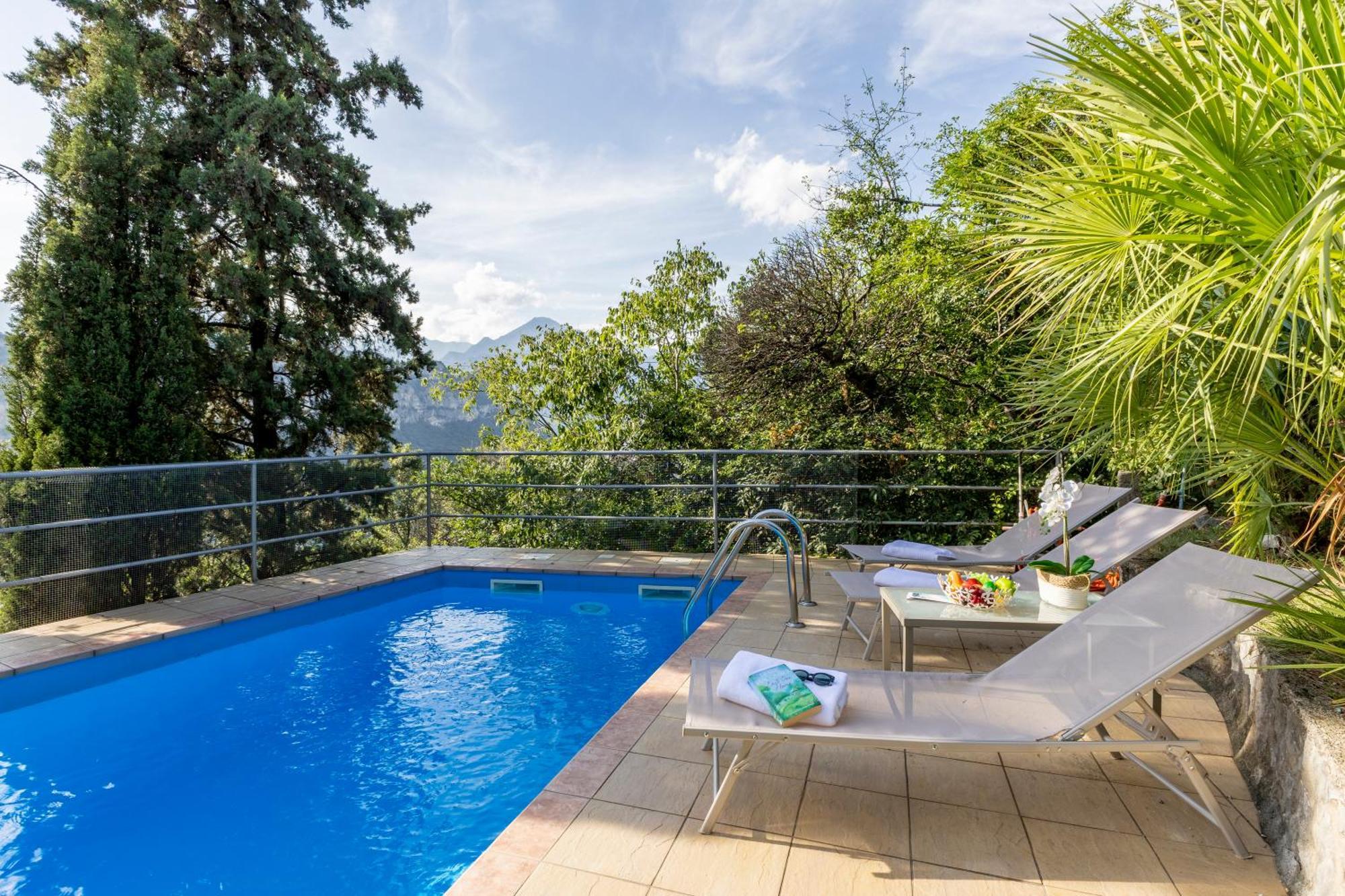 Panorama With Private Pool - Happy *